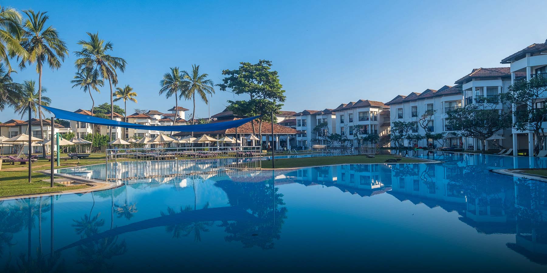 hotel-with-gard-1800x900-3